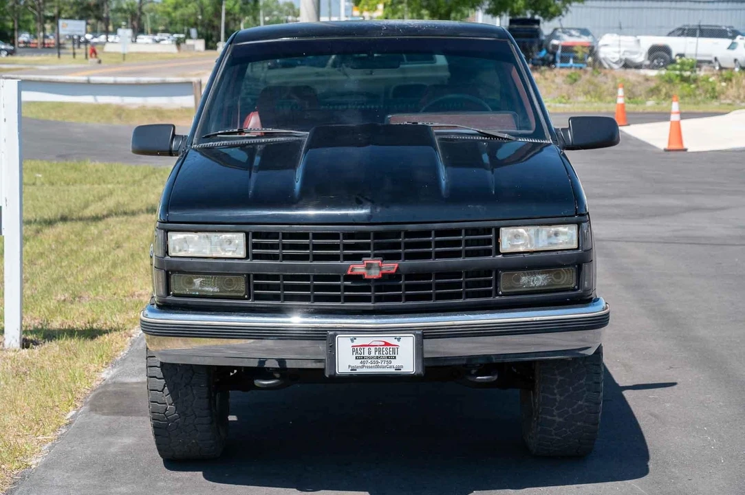 1993 Chevrolet C/K - Image 25 of 31