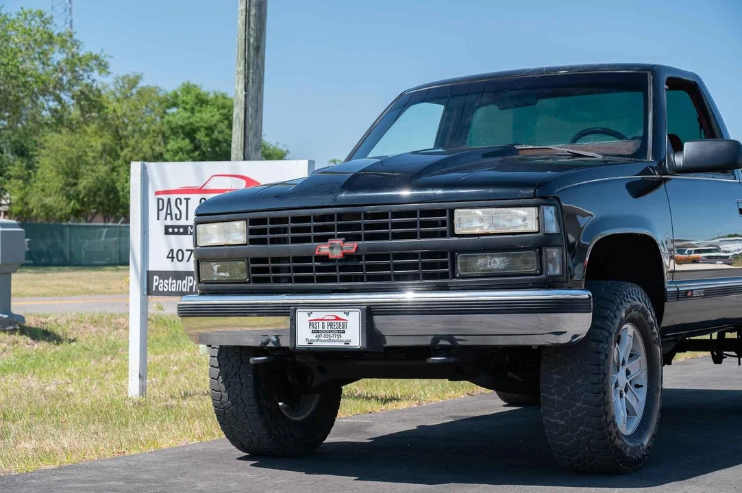 1993 Chevrolet C/K - Image 24 of 31