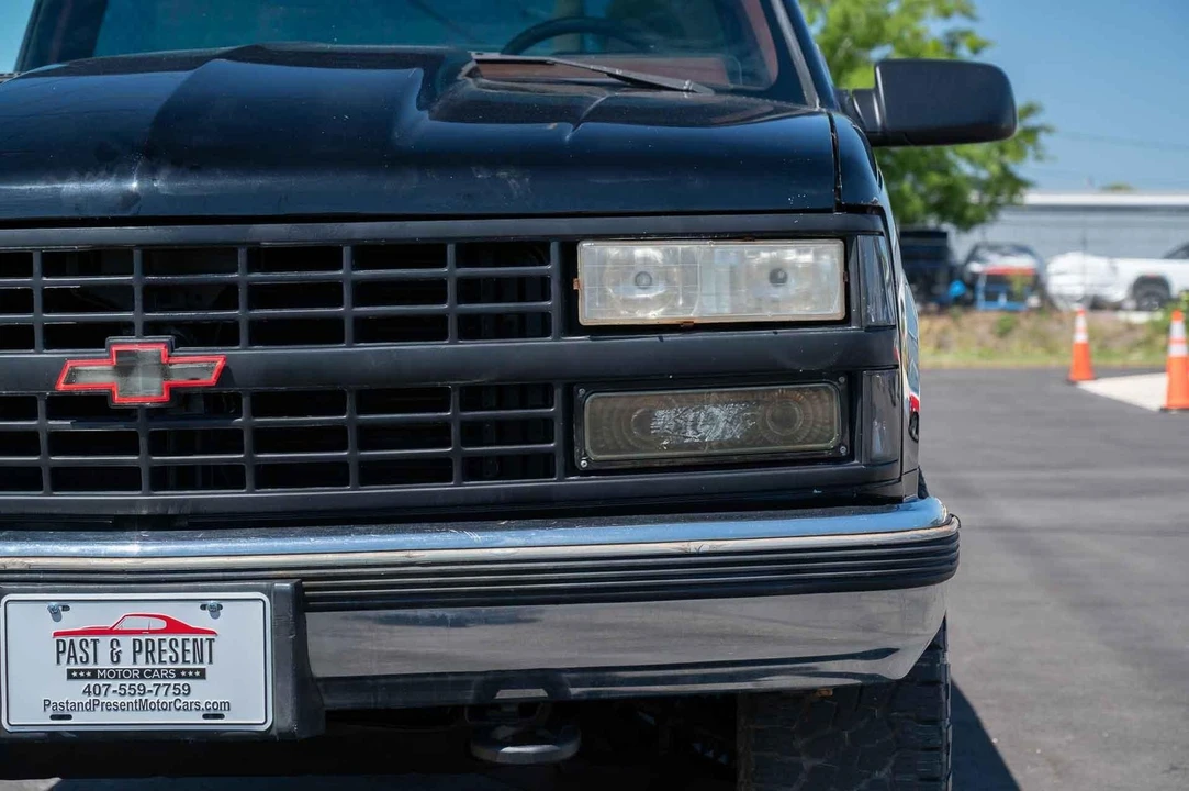 1993 Chevrolet C/K - Image 28 of 31