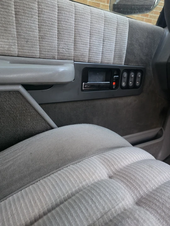 1993 Chevrolet C/K 4th Gen - Image 5 of 11