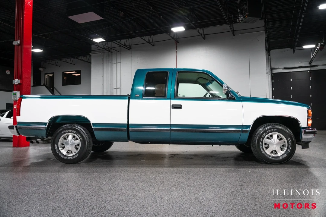 1993 Chevrolet C/K 4th Gen - Image 6 of 31