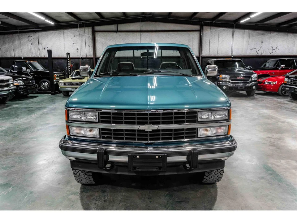1993 Chevrolet C/K 4th Gen - Image 8 of 21
