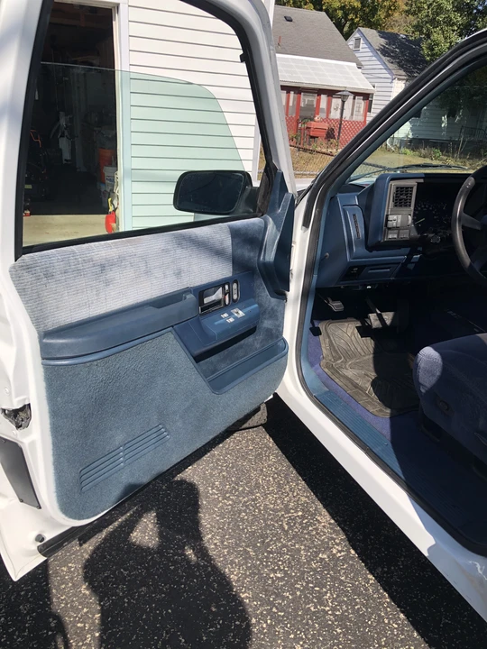 1993 Chevrolet K5 Blazer 3rd Gen - Image 9 of 15