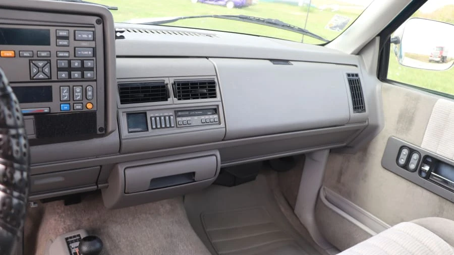 1993 Chevrolet C/K 4th Gen - Image 10 of 22