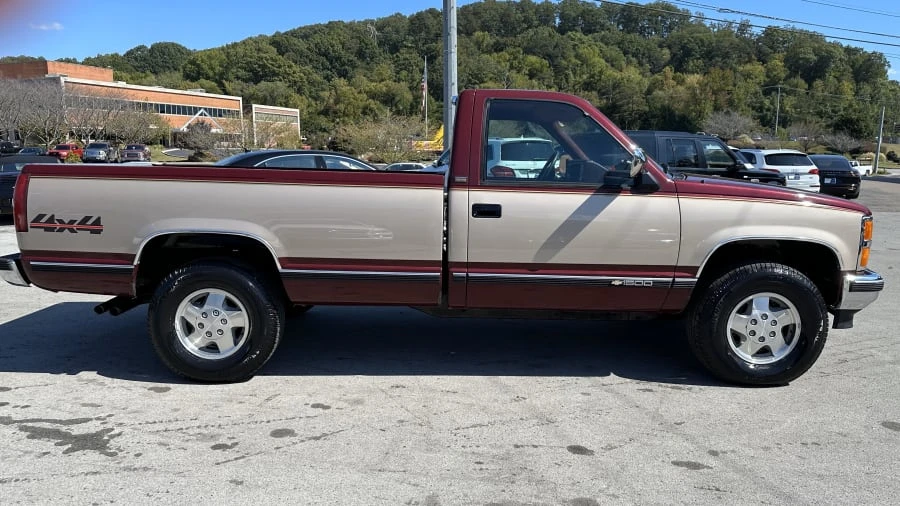 1993 Chevrolet C/K 4th Gen - Image 2 of 10