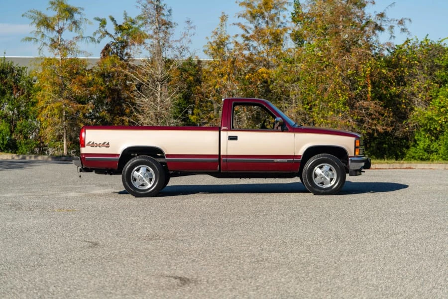 1993 Chevrolet C/K 4th Gen - Image 2 of 17