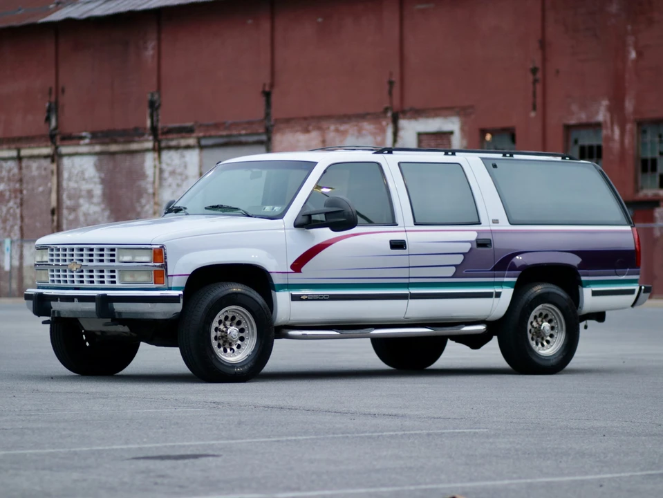 1993 Chevrolet Suburban 8th Gen - Image 4 of 31