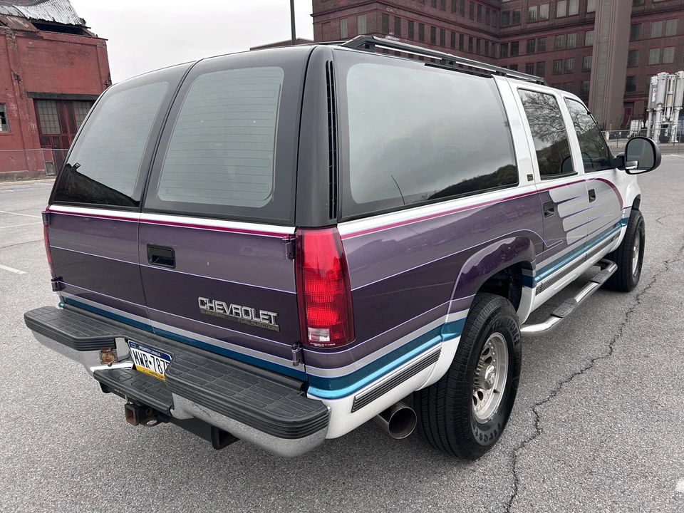 1993 Chevrolet Suburban 8th Gen - Image 27 of 31