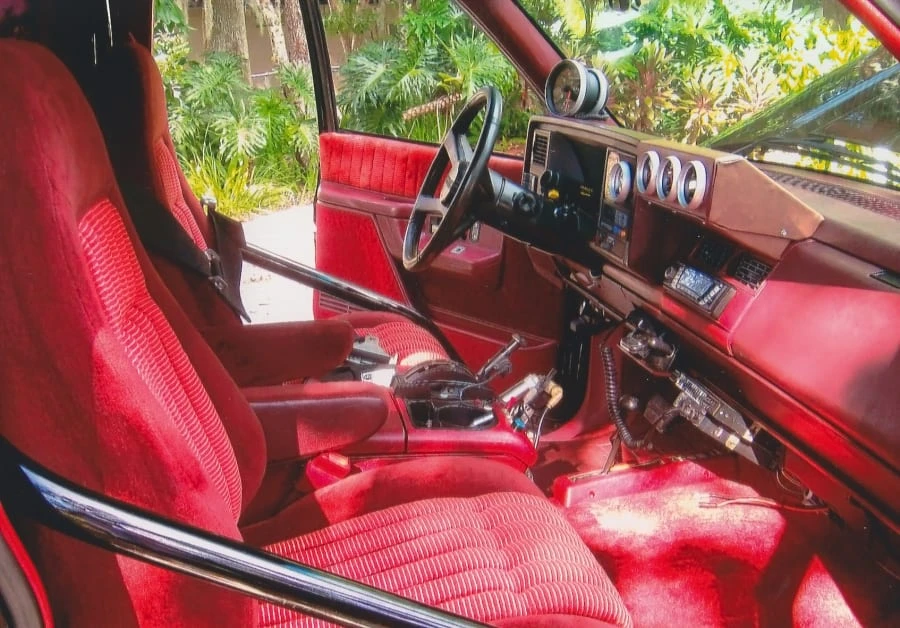 1993 Chevrolet K5 Blazer 3rd Gen - Image 5 of 12