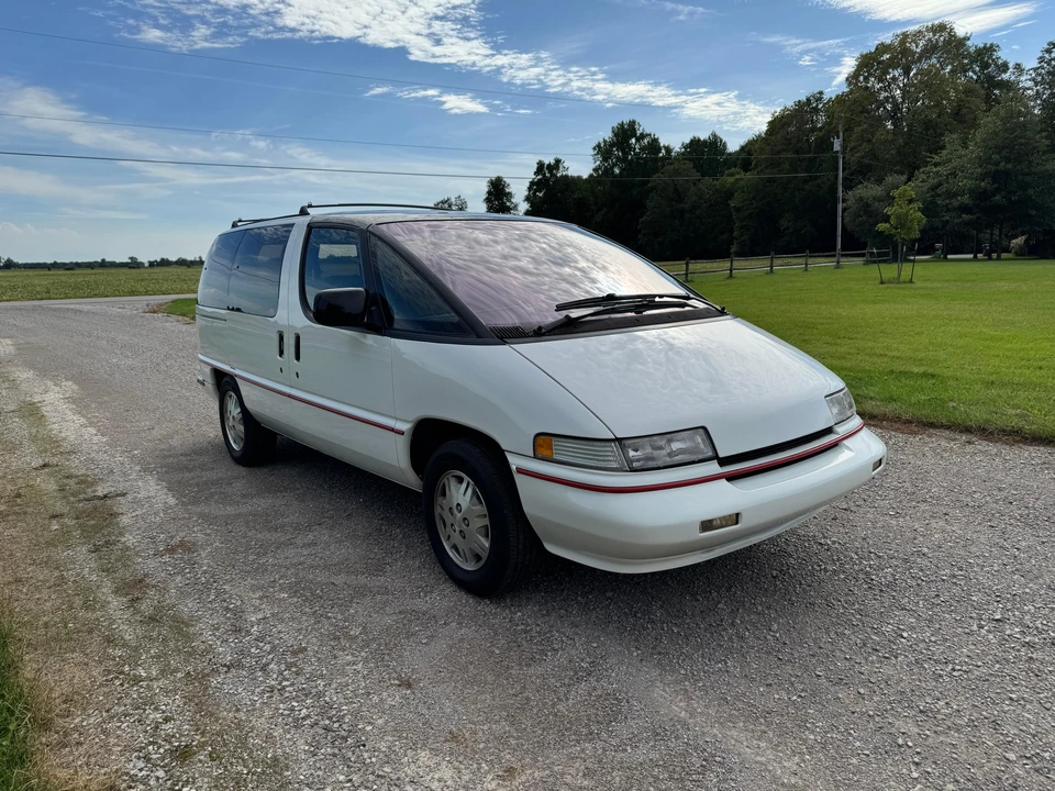 1993 Chevrolet Lumina - Image 8 of 31