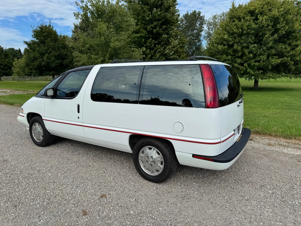 1993 Chevrolet Lumina - Image 6 of 31
