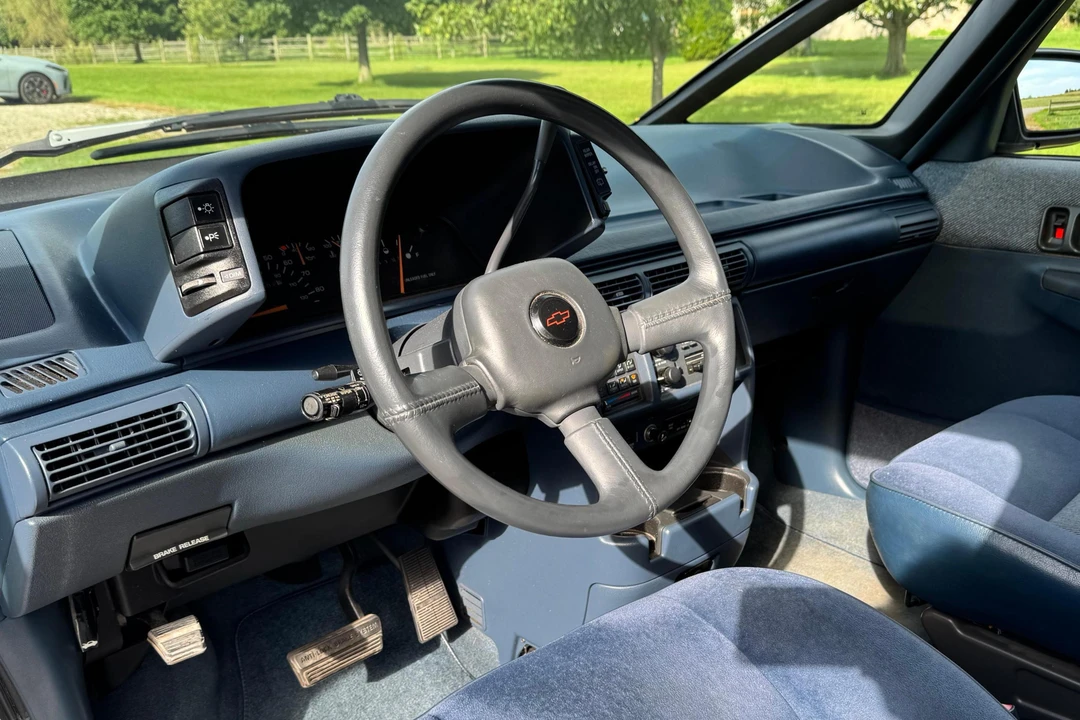 1993 Chevrolet Lumina - Image 21 of 31