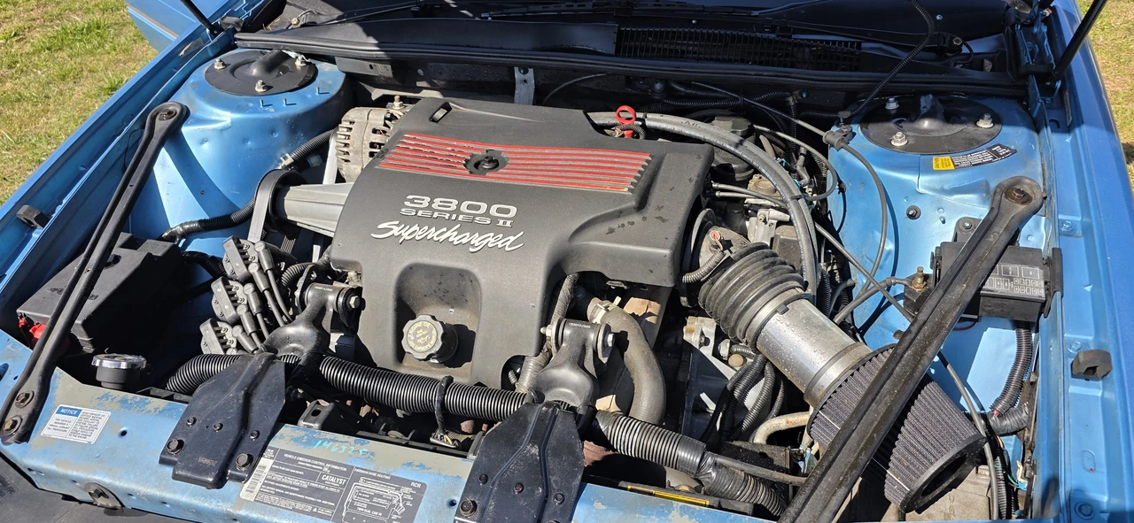 1993 Chevrolet Lumina - Image 2 of 13
