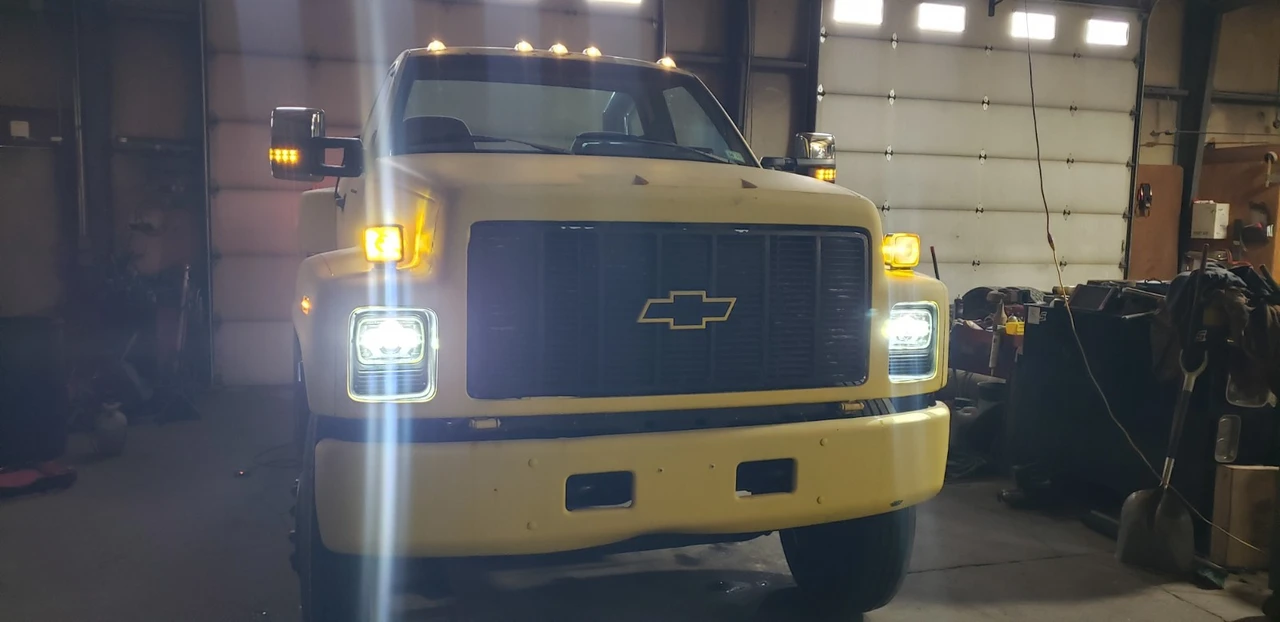 1993 Chevrolet Kodiak - Image 3 of 21