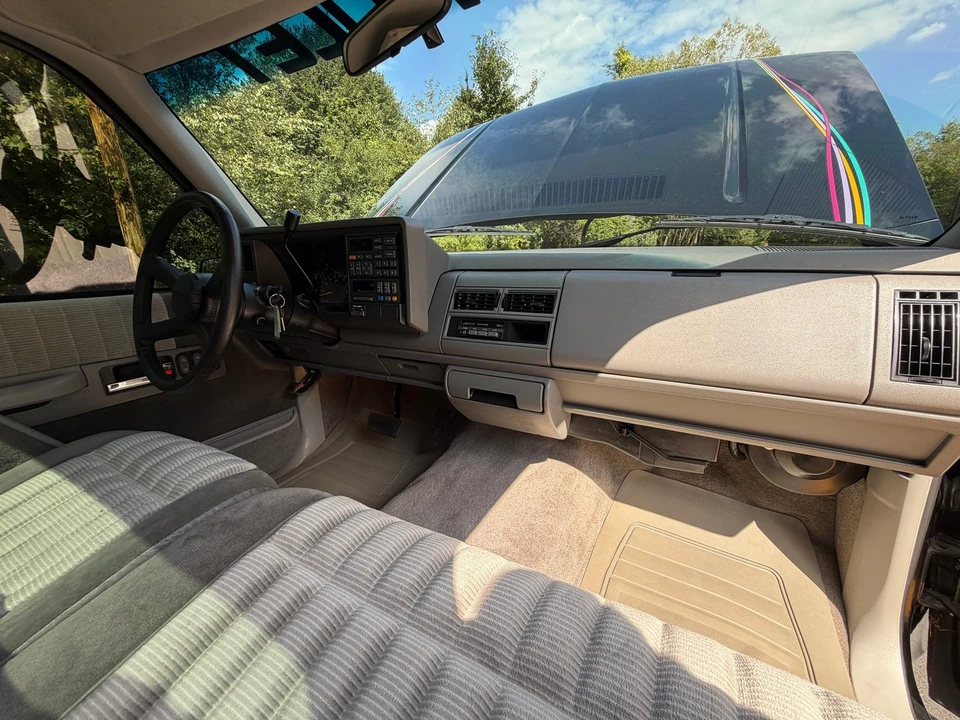 1993 Chevrolet C/K 4th Gen - Image 24 of 31