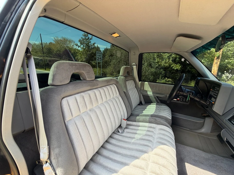 1993 Chevrolet C/K 4th Gen - Image 23 of 31