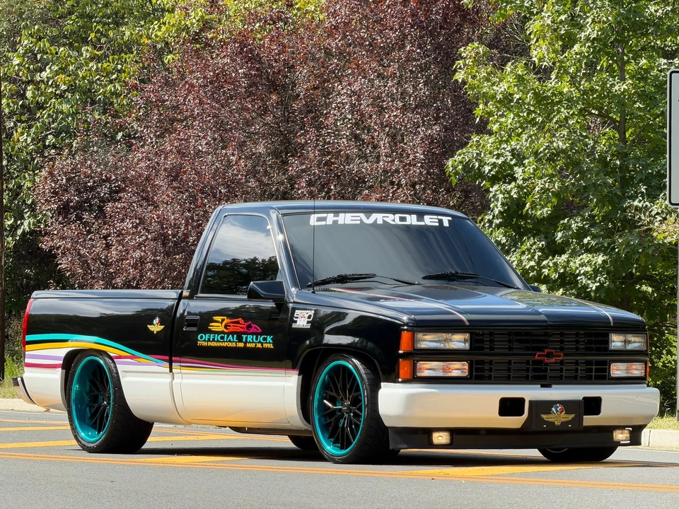 1993 Chevrolet C/K 4th Gen - Image 2 of 31