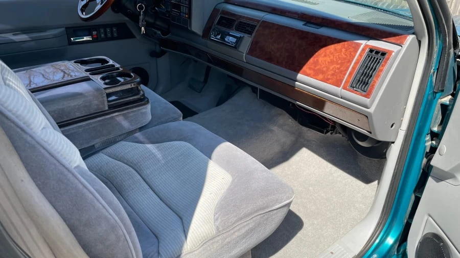 1993 Chevrolet C/K 4th Gen - Image 4 of 7