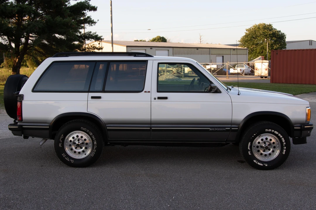 1993 Chevrolet S-10 Blazer 1st Gen - Image 4 of 31