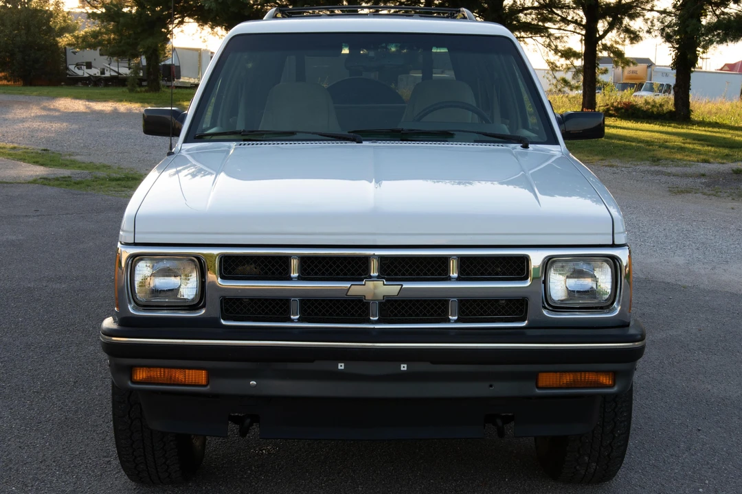 1993 Chevrolet S-10 Blazer 1st Gen - Image 2 of 31