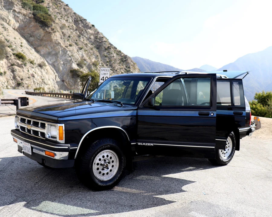 1993 Chevrolet S-10 Blazer 1st Gen - Image 28 of 31