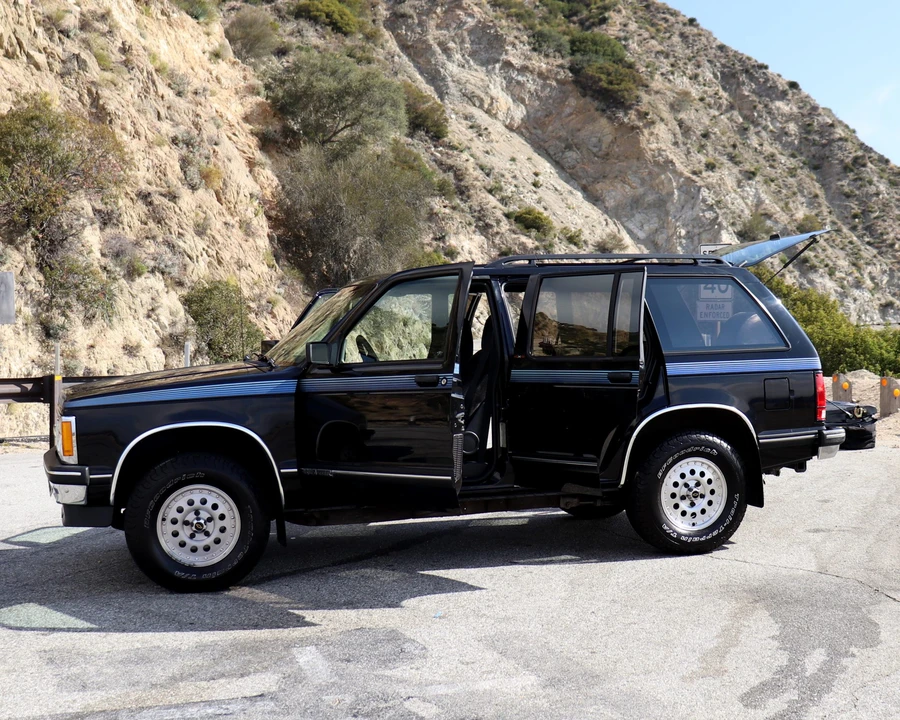 1993 Chevrolet S-10 Blazer 1st Gen - Image 27 of 31