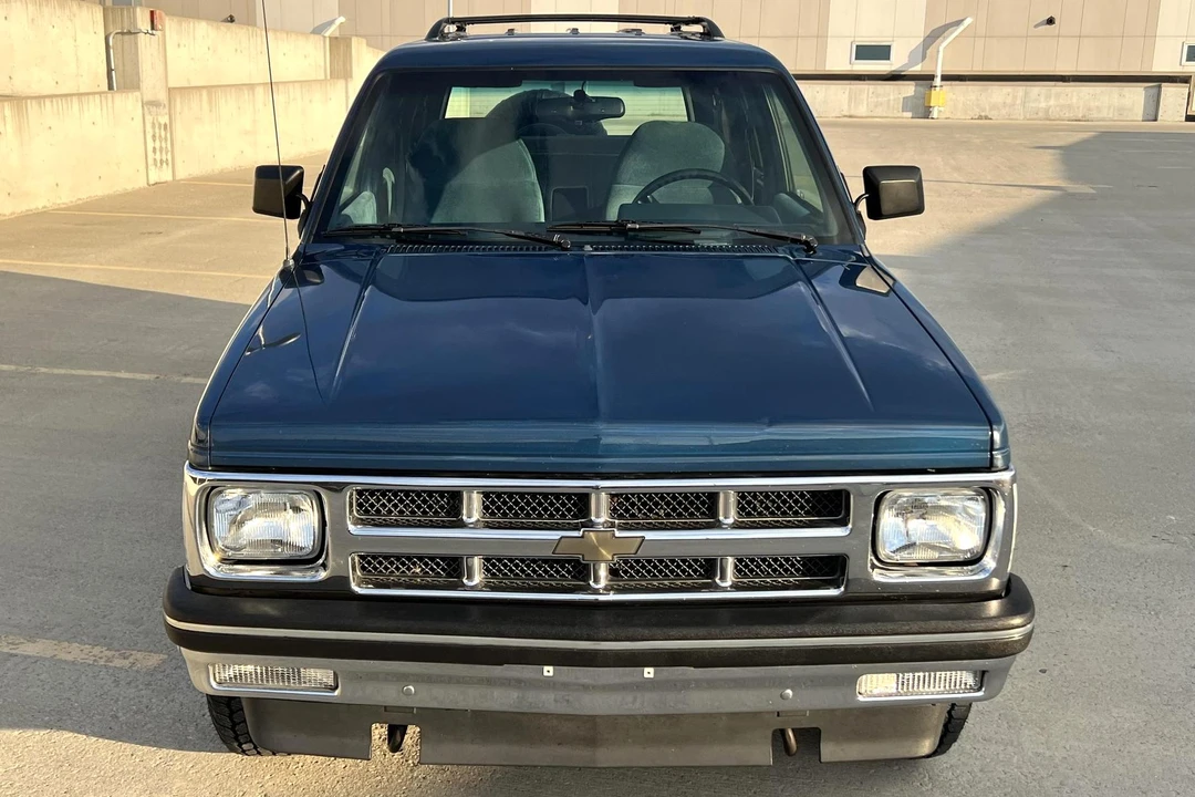 1993 Chevrolet S-10 Blazer 1st Gen - Image 2 of 5