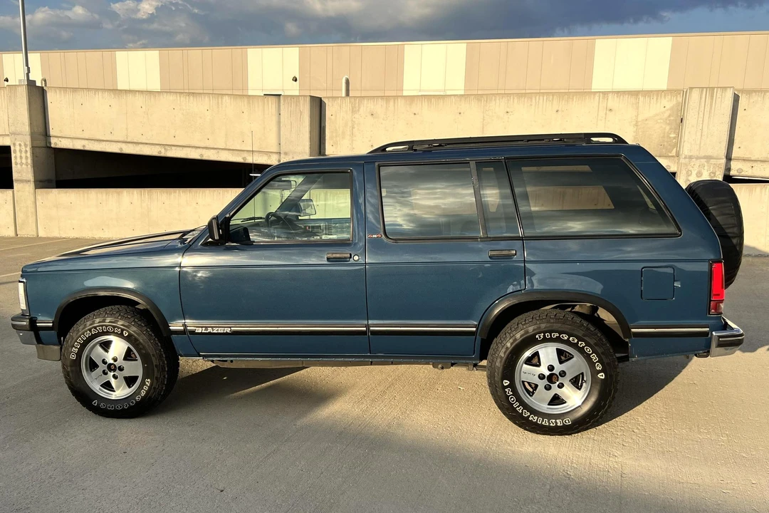 1993 Chevrolet S-10 Blazer 1st Gen - Image 3 of 5