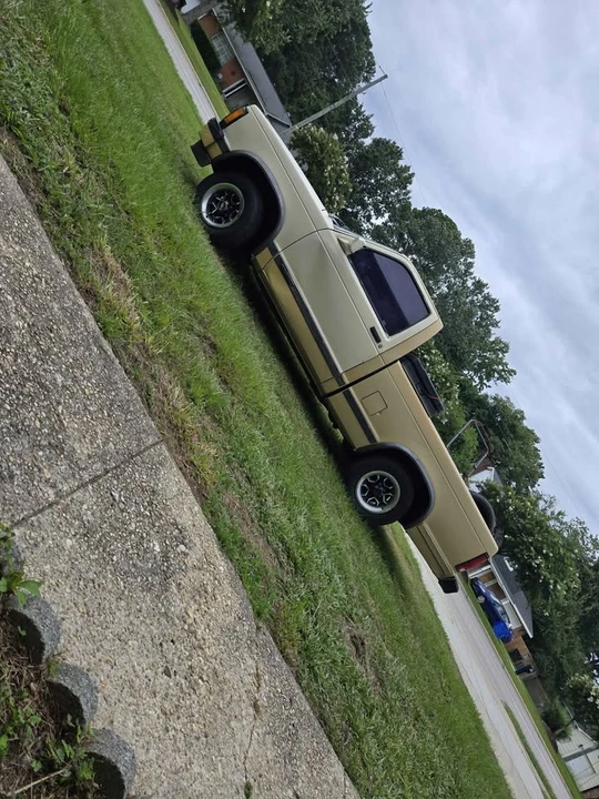 1993 Chevrolet S-10 - Image 2 of 13