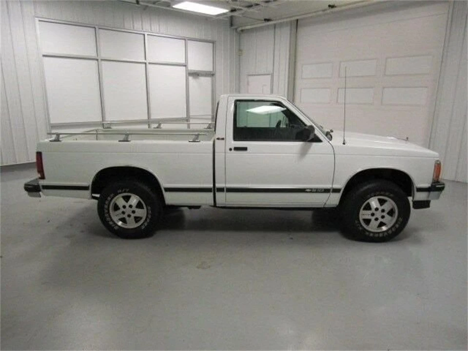 1993 Chevrolet S-10 - Image 6 of 31