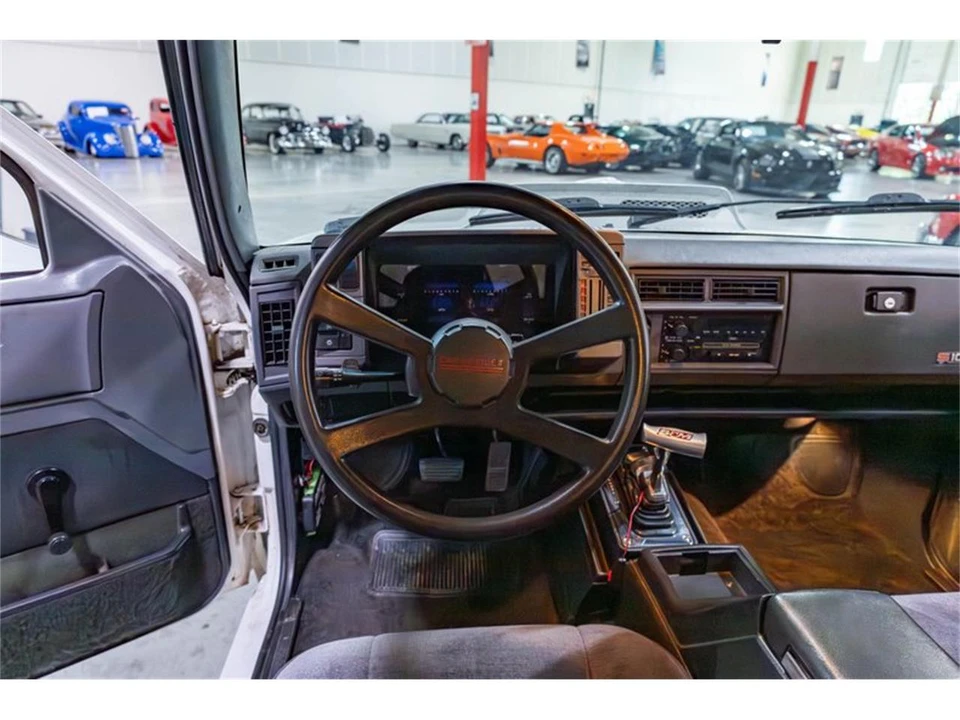 1993 Chevrolet S-10 - Image 11 of 31