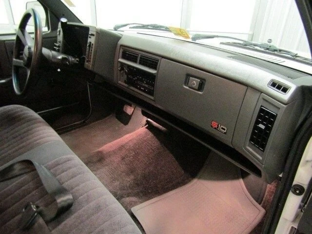 1993 Chevrolet S-10 - Image 20 of 31
