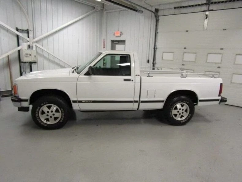 1993 Chevrolet S-10 - Image 17 of 31