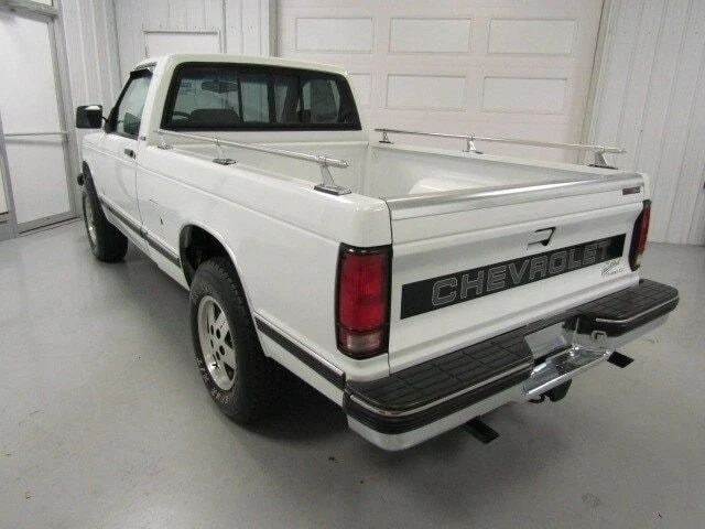 1993 Chevrolet S-10 - Image 3 of 31