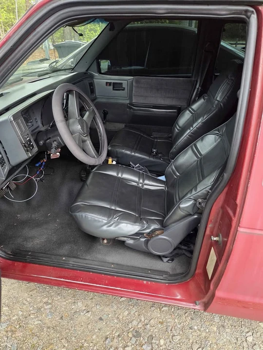1993 Chevrolet S-10 - Image 4 of 11