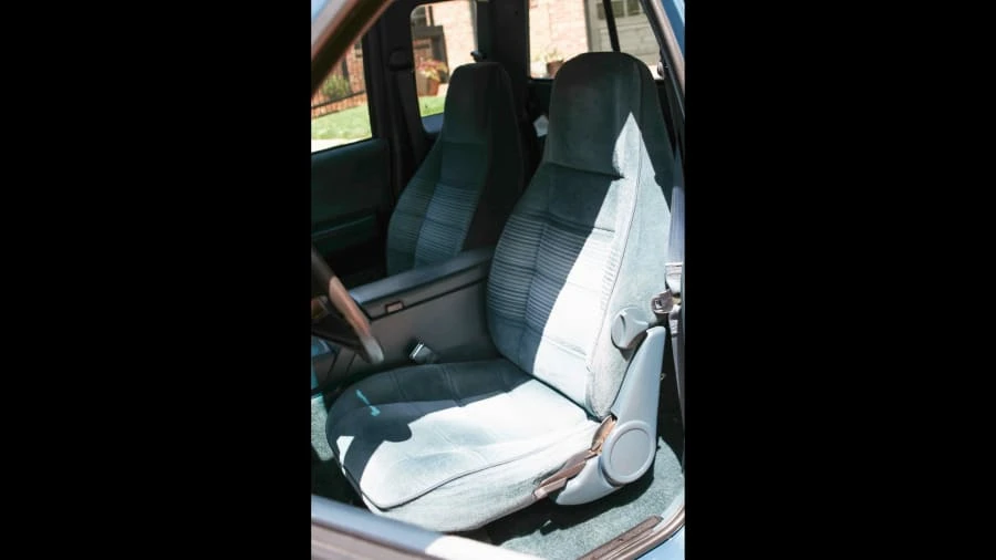 1993 Chevrolet S-10 - Image 7 of 31