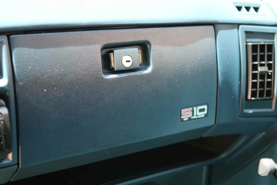1993 Chevrolet S-10 - Image 28 of 31
