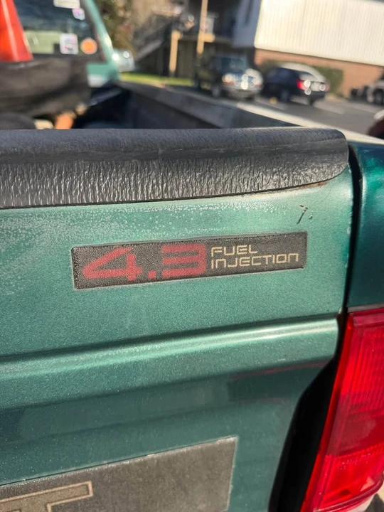 1993 Chevrolet S-10 - Image 11 of 20