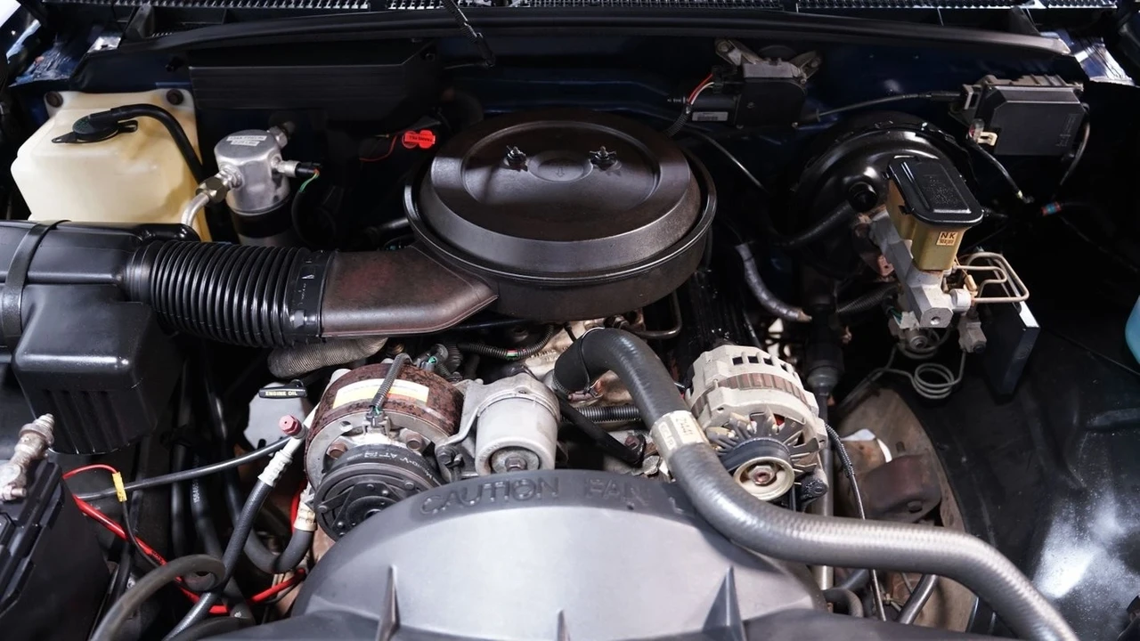 1993 Chevrolet C/K 4th Gen - Image 4 of 12