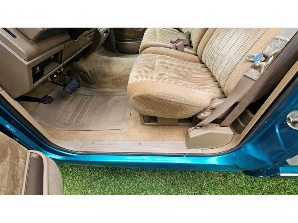 1993 Chevrolet C/K 4th Gen - Image 9 of 31