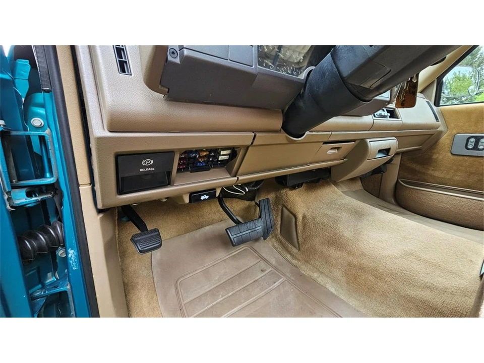 1993 Chevrolet C/K 4th Gen - Image 13 of 31