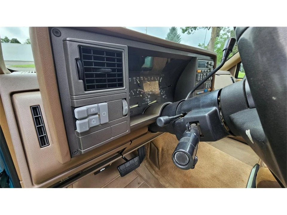 1993 Chevrolet C/K 4th Gen - Image 14 of 31