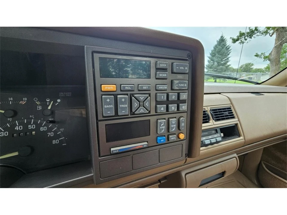 1993 Chevrolet C/K 4th Gen - Image 16 of 31