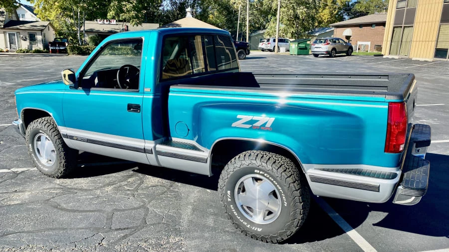 1993 Chevrolet C/K 4th Gen - Image 2 of 10