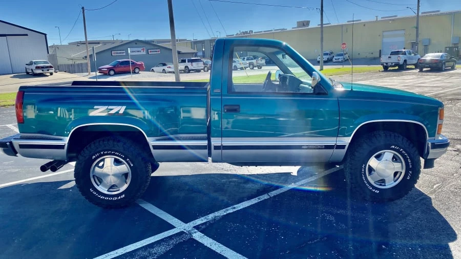 1993 Chevrolet C/K 4th Gen - Image 9 of 10