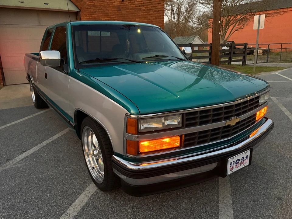 1993 Chevrolet C/K 4th Gen - Image 2 of 21