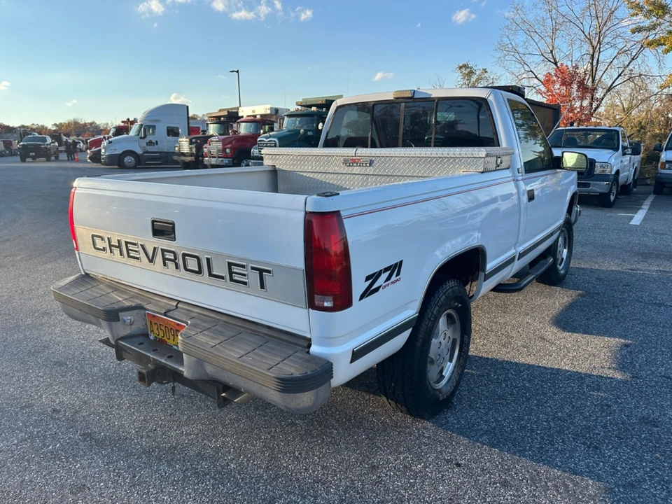 1993 Chevrolet C/K 4th Gen - Image 4 of 21