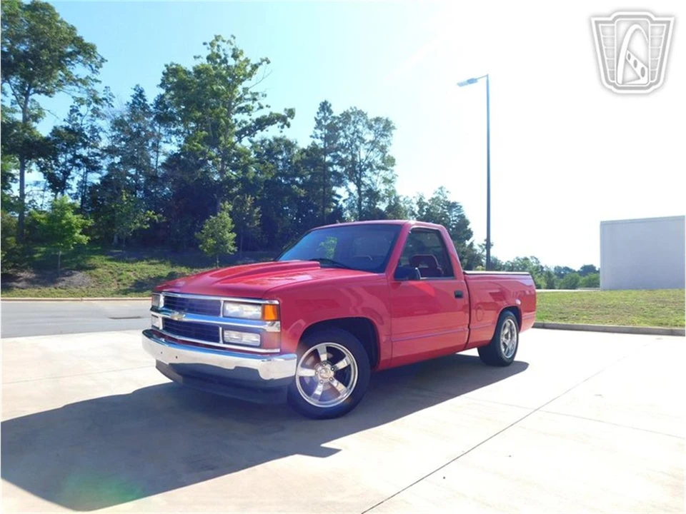 1993 Chevrolet 454 SS - Image 2 of 31