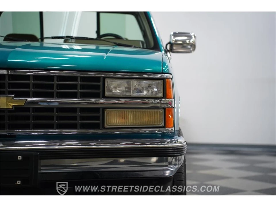 1993 Chevrolet C/K 4th Gen - Image 17 of 31
