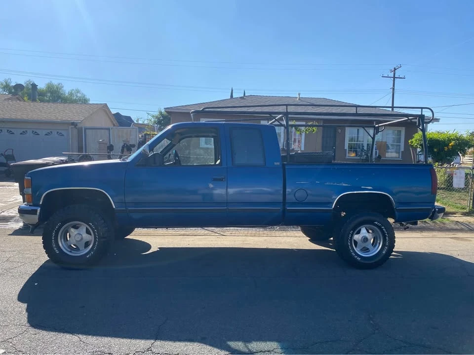 1993 Chevrolet Silverado - Image 4 of 11